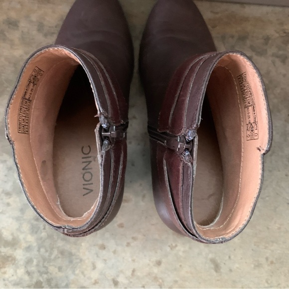 Vionic Trinity Brown Leather Booties Size 6.5 - Picture 7 of 12